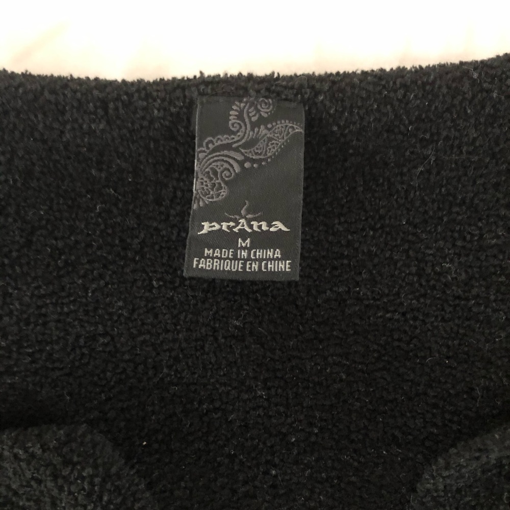 Pullover sweater